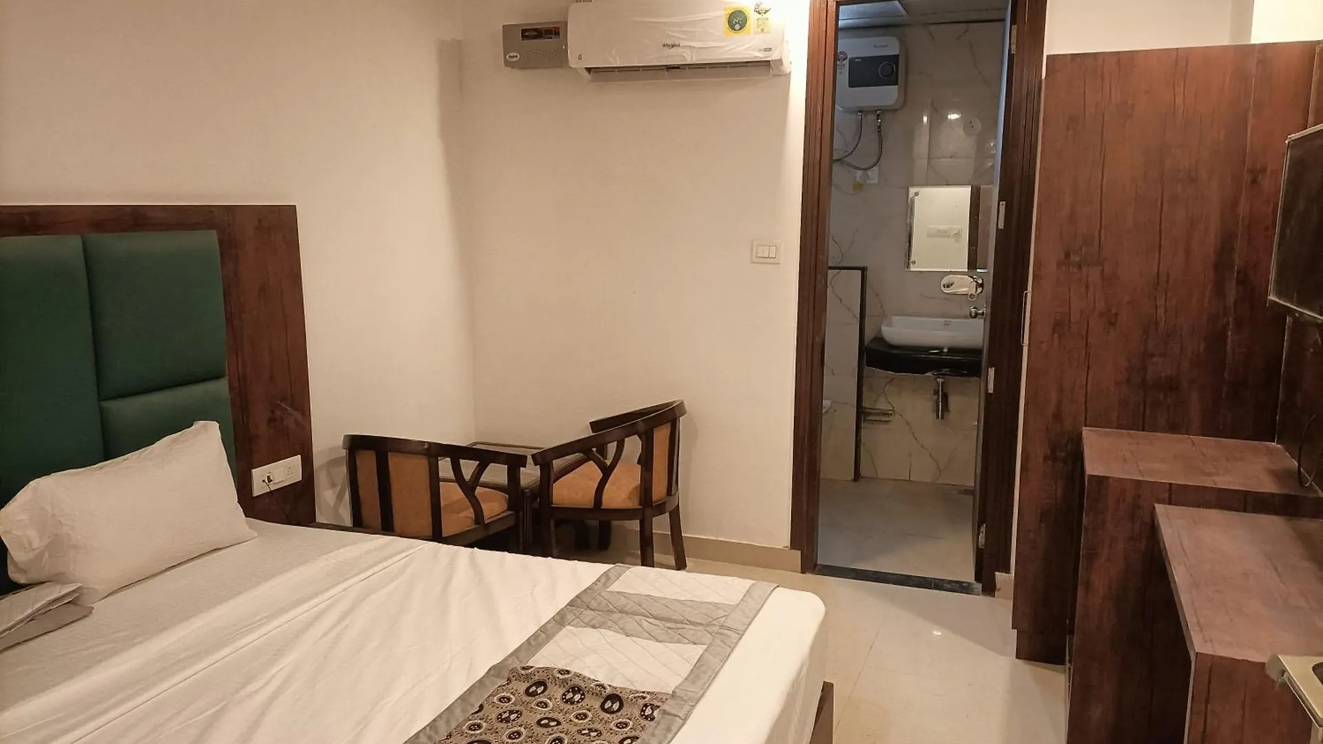 Hotel Ssd Tork Plaza Near Igi Airport Delhi New Delhi India